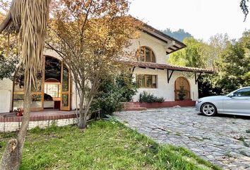 Casa en  Lo Barnechea, Provincia De Santiago