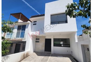 Casa en  El Pueblito, Corregidora, Corregidora, Querétaro