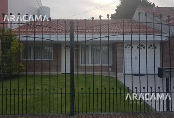 Casa en  Los Troncos, Mar Del Plata