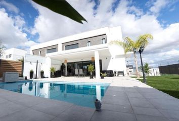 Chalet en  Alhaurin De La Torre, Málaga Provincia