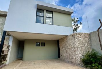 Casa en condominio en  Pueblo Conkal, Conkal