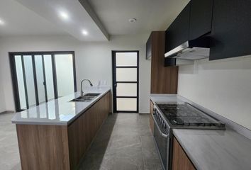 Casa en  Calle Cañadas Del Bosque, Morelia, Michoacán De Ocampo, 58200, Mex