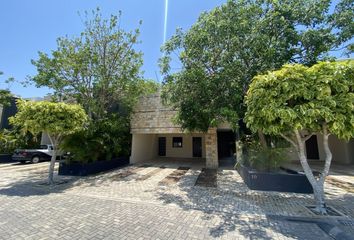 Casa en condominio en  Temozón Norte, Mérida, Yucatán, Mex