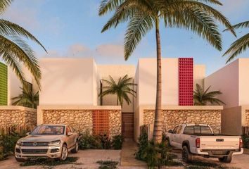 Casa en  Carretera Conkal - Chicxulub Puerto, Cholul, Mérida, Yucatán, 97305, Mex