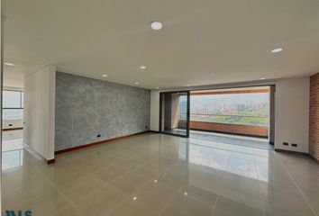 Apartamento en  Poblado, Medellín