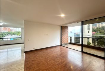 Apartamento en  Poblado, Medellín