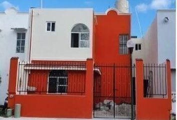 Casa en  Avenida 130 S, Magisterial, Cozumel, Quintana Roo, 77660, Mex