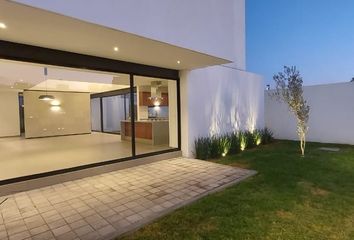 Casa en  Carretera Santa Rosa Jauregui-casa Blanca, Campestre, La Antigua Juriquilla, Querétaro, 76226, Mex