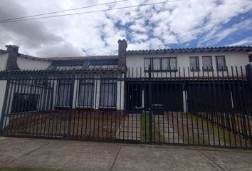 Casa en  Pontevedra, Bogotá