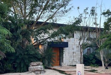 Casa en condominio en  Yucatán Country Club, Mérida, Yucatán