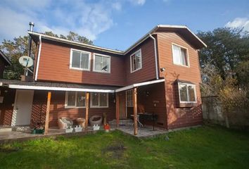 Casa en  Puerto Varas, Llanquihue