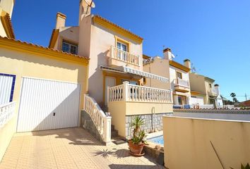 Chalet en  Distrito 2 - Urbanizaciones - Los Naúfragos, Torrevieja