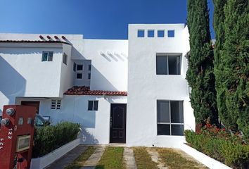 Casa en condominio en  Calle Circuito De Los Nisperos, Altus Bosques, Tlajomulco De Zúñiga, Jalisco, 45654, Mex