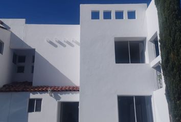 Casa en condominio en  Calle Circuito De Los Nisperos, Altus Bosques, Tlajomulco De Zúñiga, Jalisco, 45654, Mex