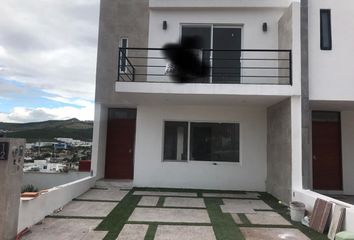 Casa en condominio en  Avenida Schoenstatt, Pedregal De Schoenstatt, Condominio San Miguel, El Pueblito, Corregidora, Querétaro, 76904, Mex