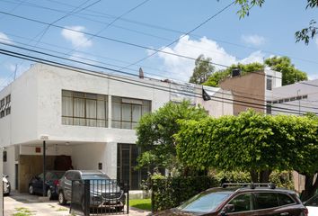 Casa en  Calle Justo Sierra 2372, Ladrón De Guevara, Guadalajara, Jalisco, Mex