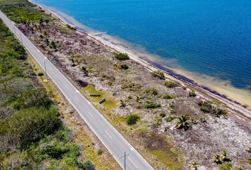 Lote de Terreno en  Carretera Telchac Puerto - Dzilam De Bravo, Santa Clara, Dzidzantún, Yucatán, 97504, Mex