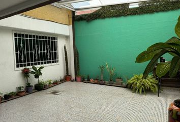 Casa en  Calle Francisco Pérez Ríos, Jardines De San Gabriel, Ecatepec De Morelos, México, 55220, Mex