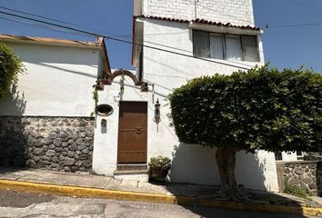 Casa en  Calle Sor Juana Inés De La Cruz, Alta Vista, Cuernavaca, Morelos, 62010, Mex