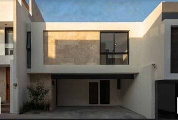 Casa en  Avenida Fundidora, Mexquitic De Carmona, San Luis Potosí, 78470, Mex