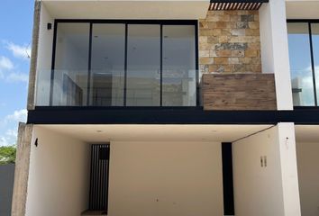 Casa en  Calle 21, Cholul, Mérida, Yucatán, 97305, Mex