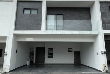 Casa en  Calle Loma De Los Pinos 5539-5539, La Estanzuela, Monterrey, Nuevo León, 64988, Mex