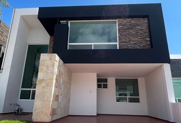 Casa en  Calle Cumbres De Maltrata, Cumbres Del Cimatario, Huimilpan, Querétaro, 76973, Mex