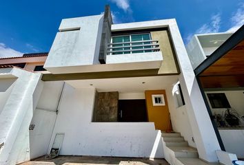 Casa en  San Agustin, Tlajomulco De Zúñiga