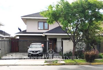 Casa en  Peñalolén, Provincia De Santiago