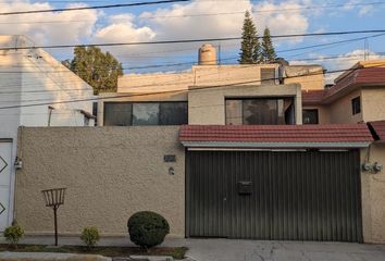 Casa en  Calle De La Hacienda De Valparaíso 133-137, Hacienda De Echegaray, Naucalpan De Juárez, México, 53300, Mex