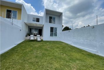 Casa en  Palmira Tinguindin, Cuernavaca, Morelos