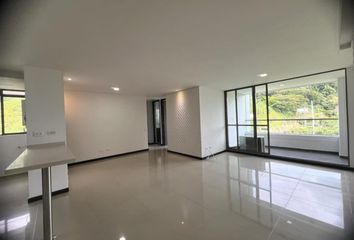 Apartamento en  Poblado, Medellín