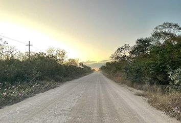 Lote de Terreno en  97359, Ucú, Yucatán, Mex