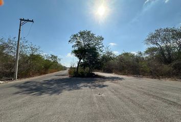 Lote de Terreno en  Calle 34 679, Mérida, Yucatán, 97249, Mex