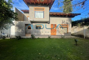 Casa en  Avenida Del Carmen, Avándaro, Valle De Bravo, México, 51200, Mex