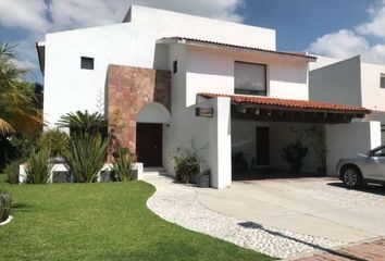 Casa en  Boulevard Vista Sol, La Vista Country Club, Pueblo De San Bernardino Tlaxcalancingo, San Andrés Cholula, Puebla, 72830, Mex