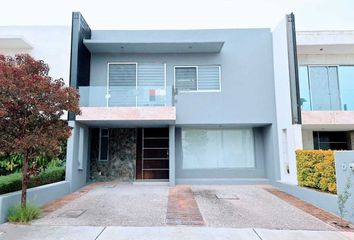 Casa en condominio en  Avenida Del Lago, El Manantial, Corregidora, Querétaro, 76923, Mex