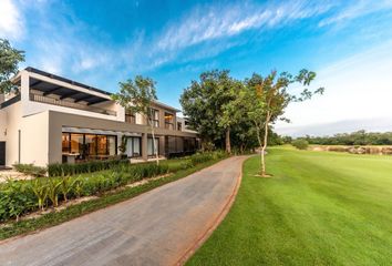 Casa en condominio en  Yucatan Country Club, Mérida, Yucatán, Mex