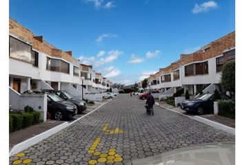 Casa en  Kennedy, Quito