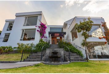 Casa en  Lomas De Monteserrin, Monteserrin, Jipijapa, Quito