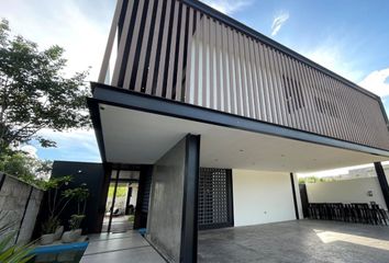 Casa en condominio en  X Canatún, Mérida, Yucatán, Mex