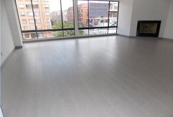 Apartamento en  Santa Barbara Norte, Bogotá