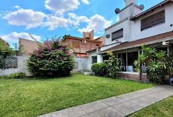 Casa en  Caseros, Tres De Febrero