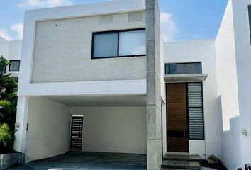 Casa en  Calle Mónaco, Fidencio Cavazos, Santiago, Nuevo León, 67328, Mex