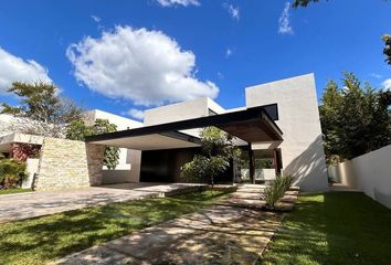 Casa en condominio en  Yucatan Country Club, Mérida, Yucatán, Mex