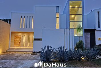 Casa en  Calle Monte Makalu, Residencial Valle Verde, Colima, 28017, Mex