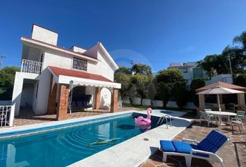 Casa en  Atlahuacan, Lomas De Cocoyoc, Morelos