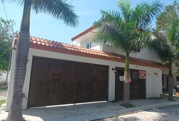 Casa en  Calle Girasol, Jardines De San Patricio Primer Sector, Apodaca, Nuevo León, 66647, Mex