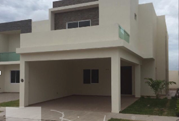 Casa en  Boulevard Trento, Las Villas Residencial, Los Mochis, Ahome, Sinaloa, 81271, Mex