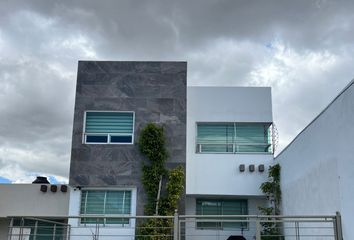 Casa en  Paseo De Las Palmas, Privadas Lindavista, Pachuquilla, Mineral De La Reforma, Hidalgo, 42180, Mex